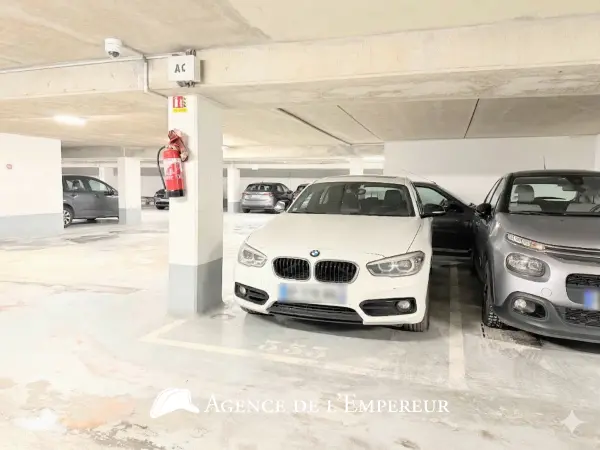 Rueil-Malmaison 92500 – Vente parking/box