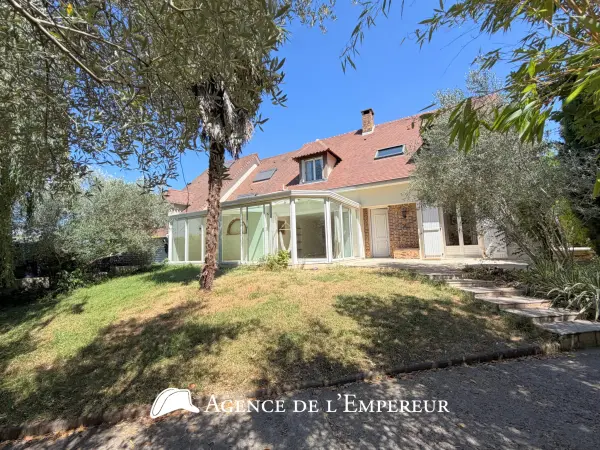 Rueil-Malmaison 92500 – Vente maison/villa 6&nbsp;pièces 5&nbsp;chambres