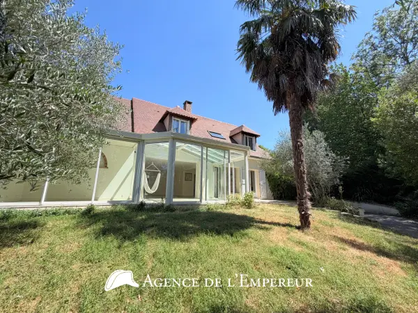 Rueil-Malmaison 92500 – Vente maison/villa 6&nbsp;pièces 5&nbsp;chambres