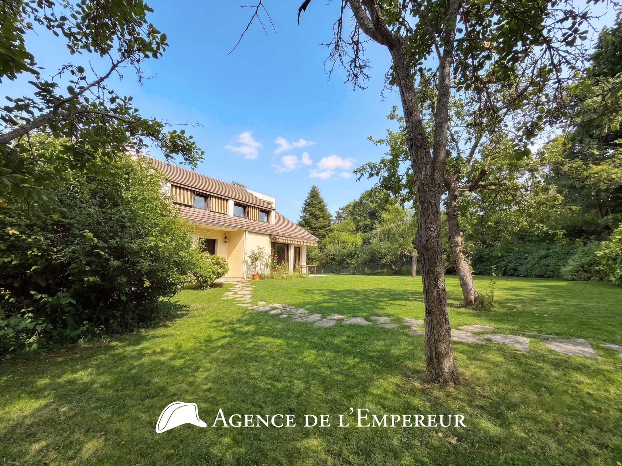 Rueil-Malmaison 92500 – Vente maison/villa 7&nbsp;pièces 6&nbsp;chambres