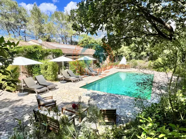 Les Arcs 83460 – Vente maison/villa 7&nbsp;pièces 5&nbsp;chambres