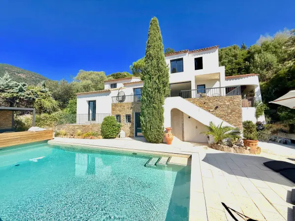 Cavalaire-sur-Mer 83240 – Vente maison/villa 6&nbsp;pièces 4&nbsp;chambres