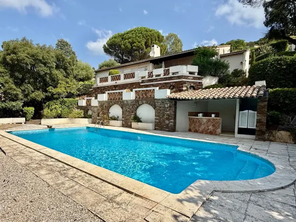 Cavalaire-sur-Mer 83240 – Vente maison/villa 6&nbsp;pièces 4&nbsp;chambres