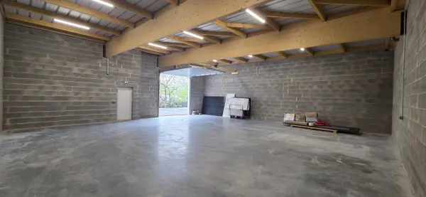 Les Ponts-de-Cé 49130 – Vente local