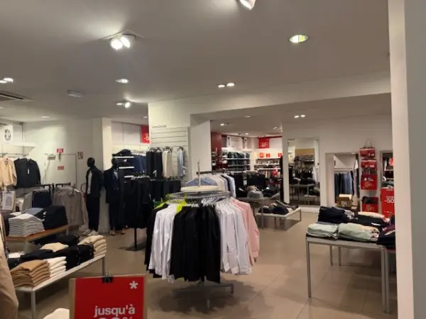 Angers 49100 – Location local