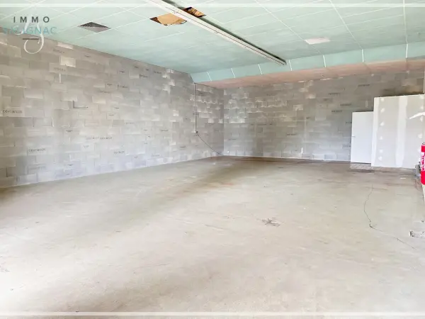 Bourg-en-Bresse 01000 – Location local