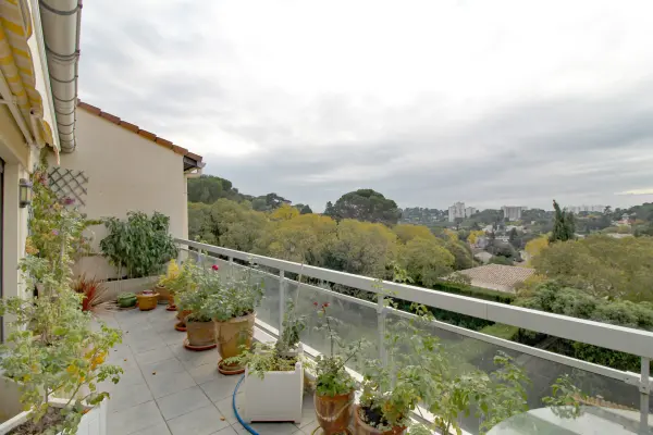 Nîmes 30900 – Vente appartement 5&nbsp;pièces 3&nbsp;chambres