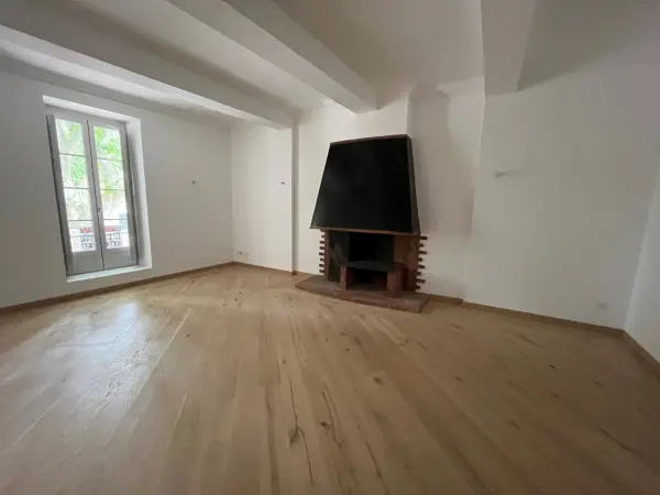 Nîmes 30000 – Vente appartement 5&nbsp;pièces 3&nbsp;chambres
