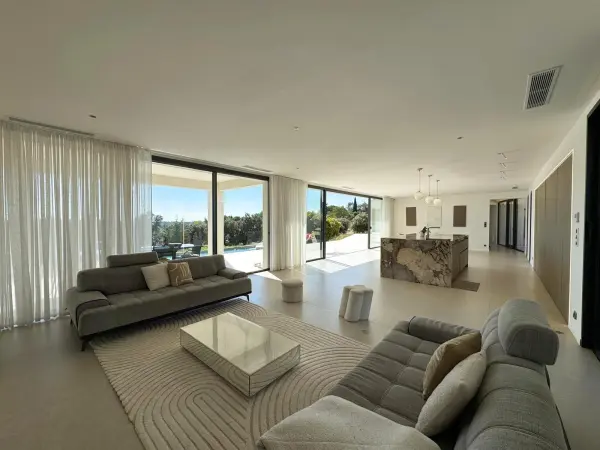 Nîmes 30900 – Vente maison/villa 5&nbsp;pièces 4&nbsp;chambres