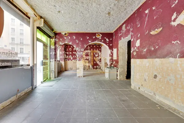 Paris 75020 – Vente local 3&nbsp;pièces 1&nbsp;chambre