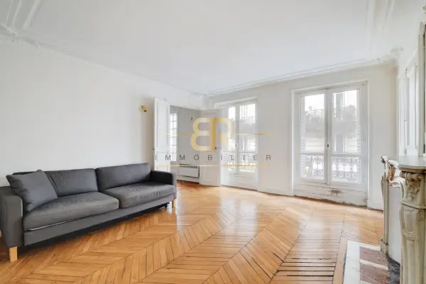 Paris 75010 – Vente appartement 3&nbsp;pièces 1&nbsp;chambre