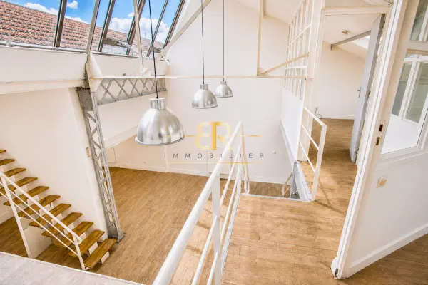 Paris 75011 – Vente local