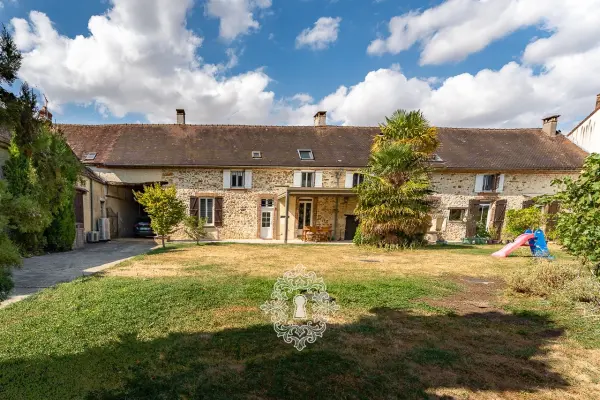 Donnemarie-Dontilly 77520 – Vente maison/villa 8&nbsp;pièces 5&nbsp;chambres