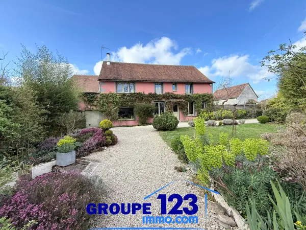 Champs-sur-Yonne 89290 – Vente maison/villa 6&nbsp;pièces 4&nbsp;chambres