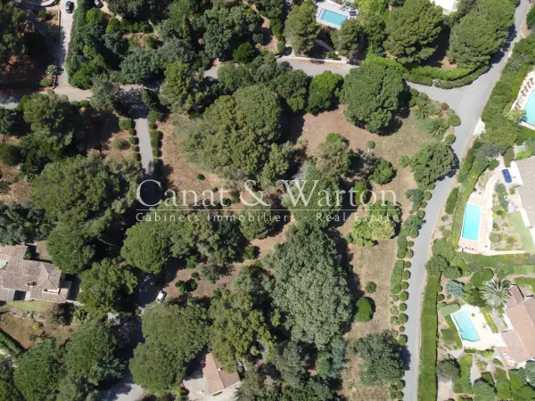 La Croix-Valmer 83420 – Vente terrain