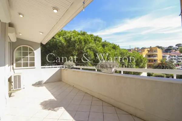 Cavalaire-sur-Mer 83240 – Vente appartement 4&nbsp;pièces 3&nbsp;chambres