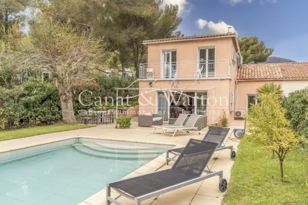 Cavalaire-sur-Mer 83240 – Vente maison/villa 6&nbsp;pièces 5&nbsp;chambres