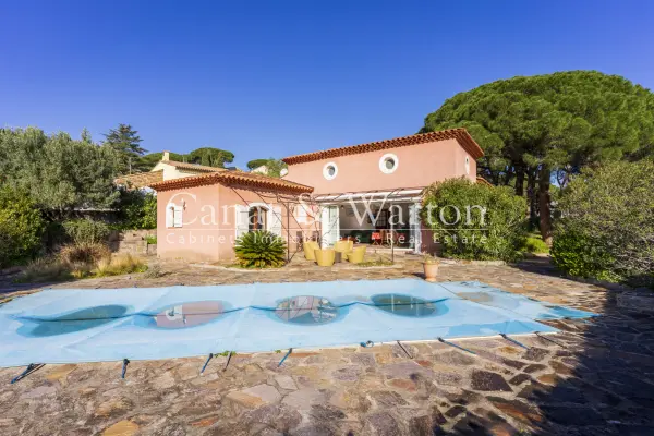 Cavalaire-sur-Mer 83240 – Vente maison/villa 8&nbsp;pièces 6&nbsp;chambres