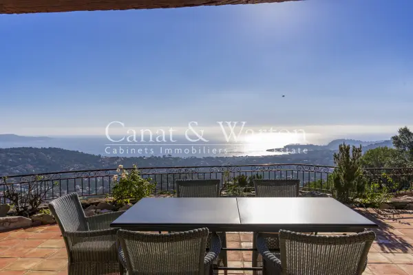 Cavalaire-sur-Mer 83240 – Vente maison/villa 6&nbsp;pièces 5&nbsp;chambres