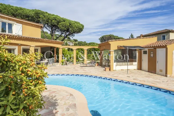 Cavalaire-sur-Mer 83240 – Vente maison/villa 6&nbsp;pièces 5&nbsp;chambres