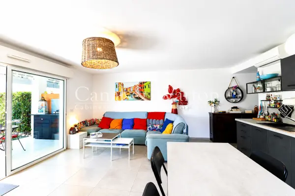 Cavalaire-sur-Mer 83240 – Vente appartement 3&nbsp;pièces 2&nbsp;chambres