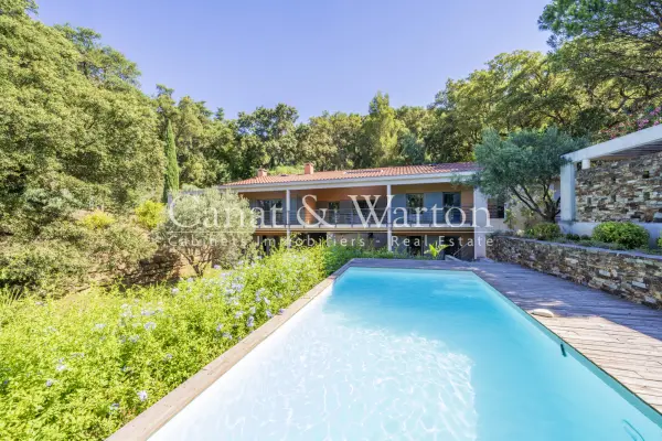 Rayol-Canadel-sur-Mer 83820 – Vente maison/villa 5&nbsp;pièces 4&nbsp;chambres