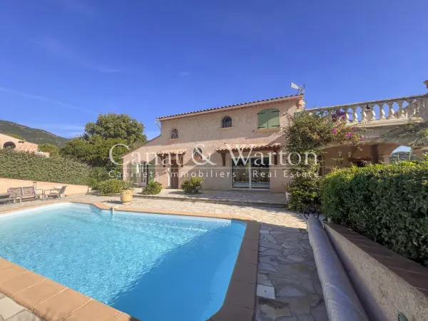 Cavalaire-sur-Mer 83240 – Vente maison/villa 5&nbsp;pièces 3&nbsp;chambres