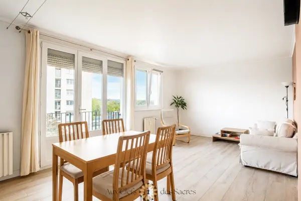 Reims 51100 – Location appartement 4&nbsp;pièces 3&nbsp;chambres