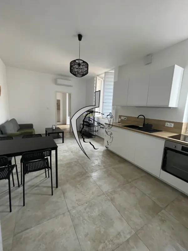 Ajaccio 20090 – Location appartement 2&nbsp;pièces 1&nbsp;chambre