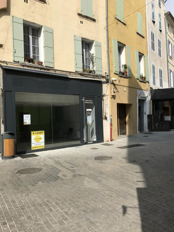 Carpentras 84200 – Location inconnu