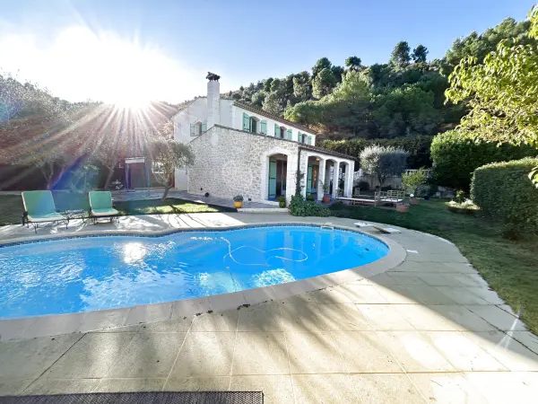 Aspremont 06790 – Vente maison/villa 6&nbsp;pièces 4&nbsp;chambres