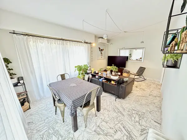 Nice 06100 – Vente appartement 4&nbsp;pièces 3&nbsp;chambres