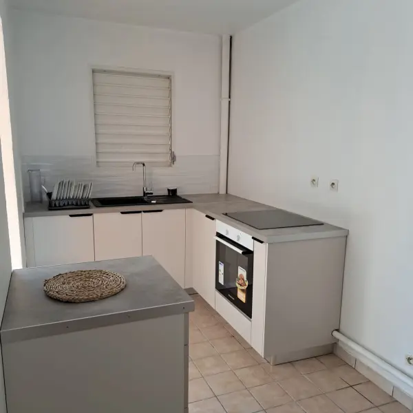 Sainte rose 97115 – Location appartement 3&nbsp;pièces 2&nbsp;chambres