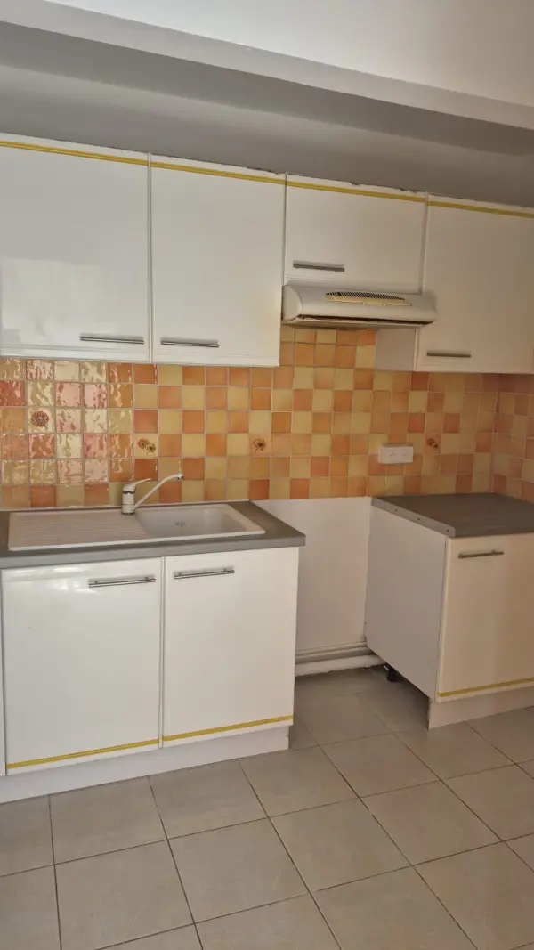 Pointe-à-Pitre 97110 – Location appartement 5&nbsp;pièces 4&nbsp;chambres