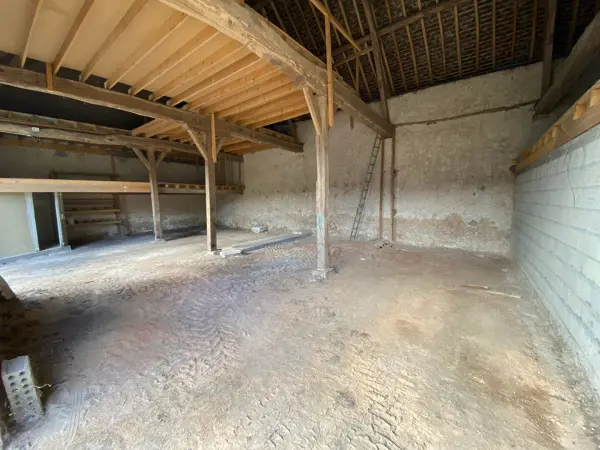 HENRICHEMONT 18250 – Location local