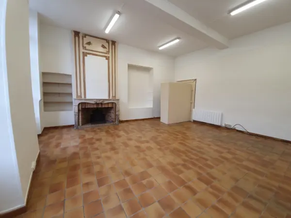 AUBIGNY SUR NERE 18700 – Location local