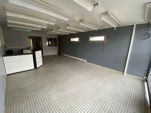 AUBIGNY SUR NERE 18700 – Location local