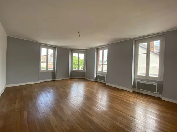 AUBIGNY SUR NERE 18700 – Location appartement 4&nbsp;pièces 3&nbsp;chambres