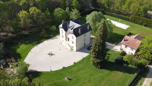 SAINTE MONTAINE 18700 – Vente de prestige maison/villa 7&nbsp;pièces 6&nbsp;chambres