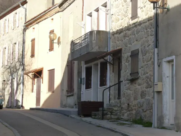 Gluiras 07190 – Vente maison/villa 3&nbsp;pièces 2&nbsp;chambres