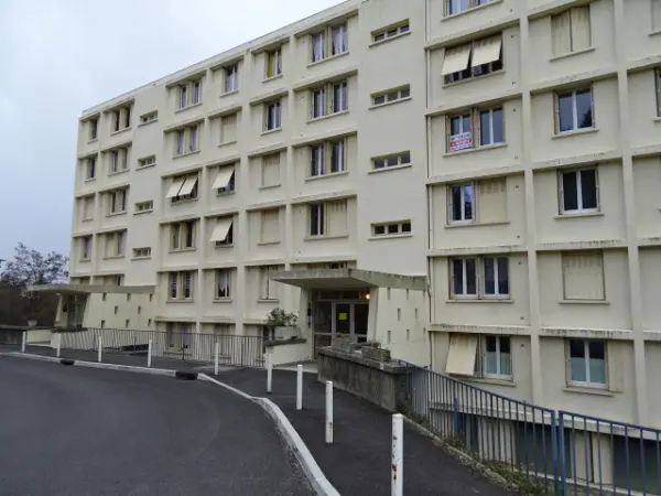 Aubenas 07200 – Vente appartement 6&nbsp;pièces 3&nbsp;chambres