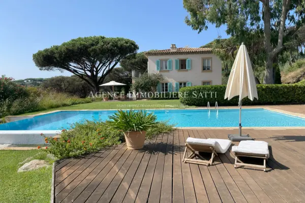 Saint-Tropez 83990 – Location maison/villa 6&nbsp;pièces 5&nbsp;chambres