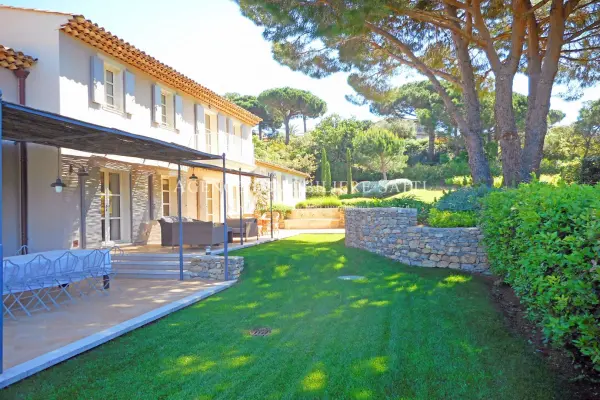 Saint-Tropez 83990 – Location maison/villa 10&nbsp;pièces 7&nbsp;chambres