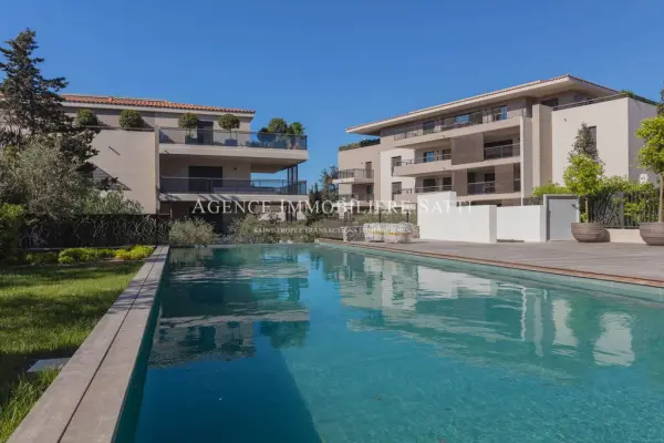 Saint-Tropez 83990 – Location appartement 3&nbsp;pièces 2&nbsp;chambres