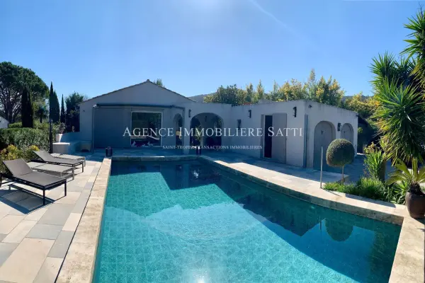 Gassin 83580 – Location maison/villa 6&nbsp;pièces 3&nbsp;chambres
