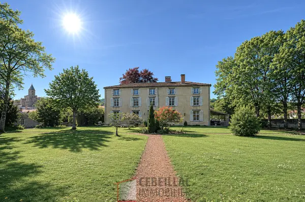 Saint-Saturnin 63450 – Vente maison/villa 9&nbsp;pièces 6&nbsp;chambres