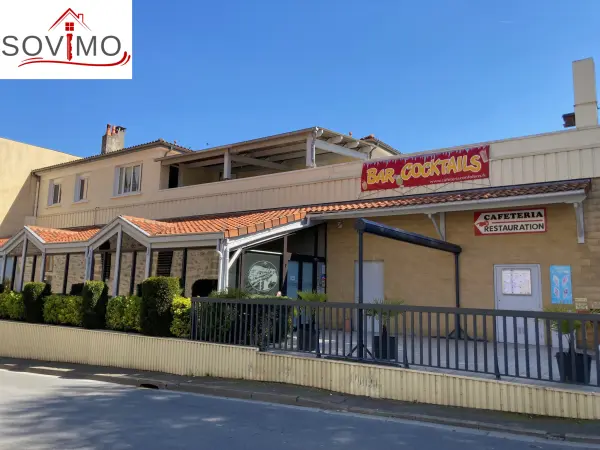 Confolens 16500 – Vente immeuble 12&nbsp;pièces