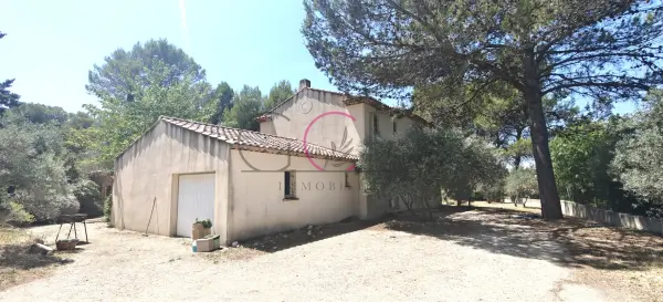 Ventabren 13122 – Location maison/villa 6&nbsp;pièces 4&nbsp;chambres