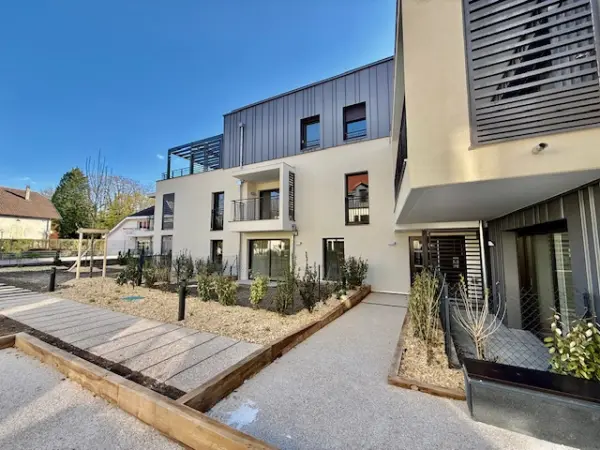Ferney-Voltaire 01210 – Vente appartement 5&nbsp;pièces 4&nbsp;chambres