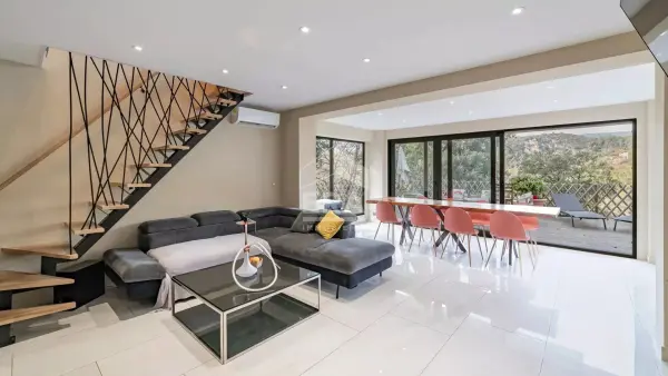 CAGNES SUR MER 06800 – Vente maison/villa 5&nbsp;pièces 4&nbsp;chambres